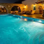 Hotel Vigla 4*