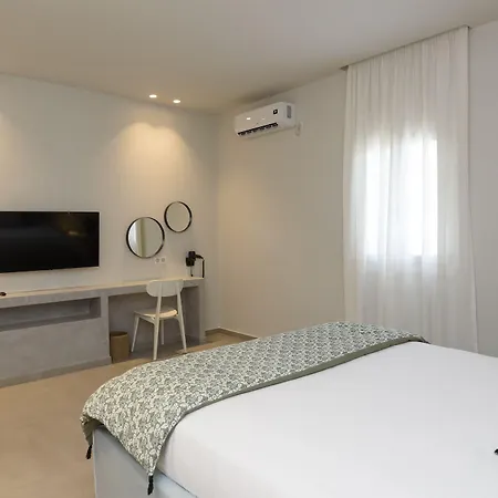 Hotel Vigla 4*
