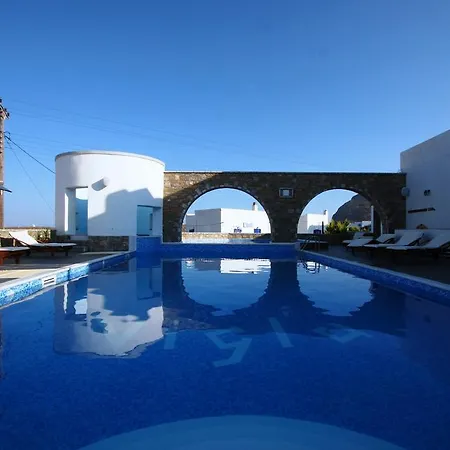 Hotel Vigla 4*